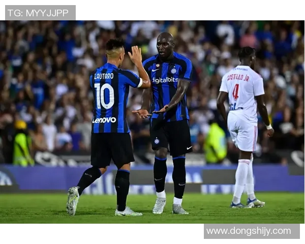 世界杯精彩对决里昂与国米战成平局神奇扑救引发争议判罚热议